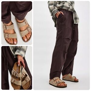 Free People | Birkenstock Arizona Soft Footbed Sandals in a size 36= 5-5.5